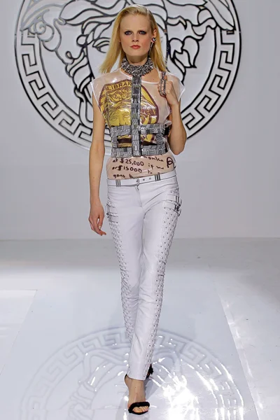 Look 37